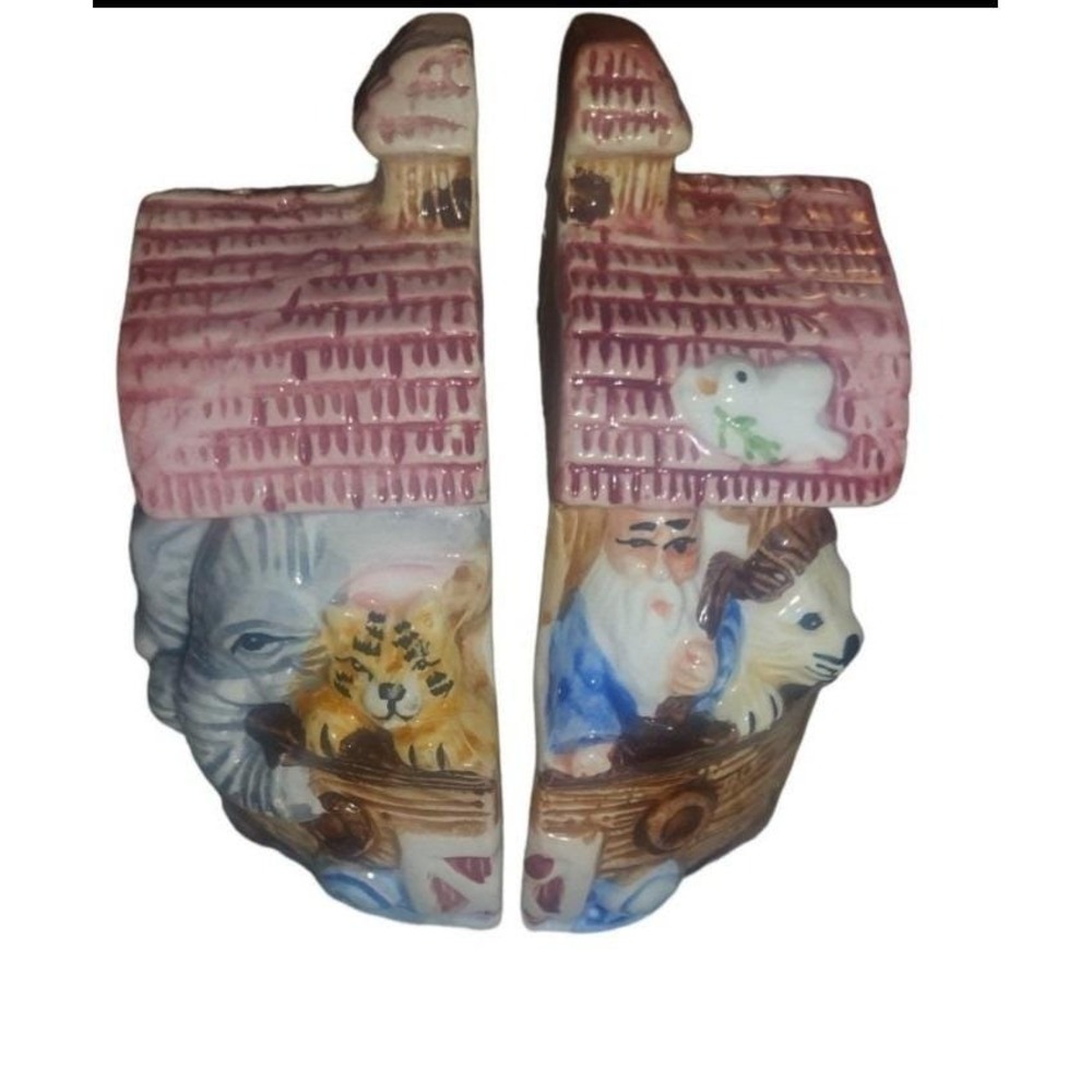 Vintage Japan Noah's Ark Salt & Pepper Shakers Ceramic Ark Animal Figurines Set